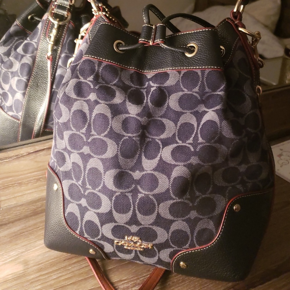 Handbag
